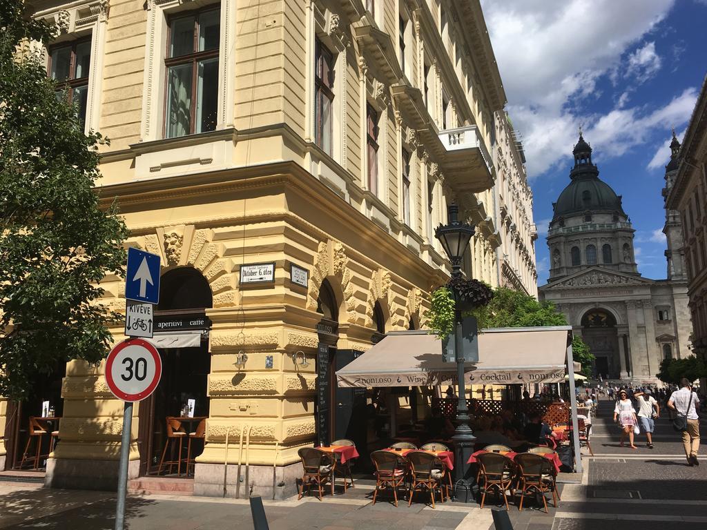 Makes You Happy Budapest Esterno foto